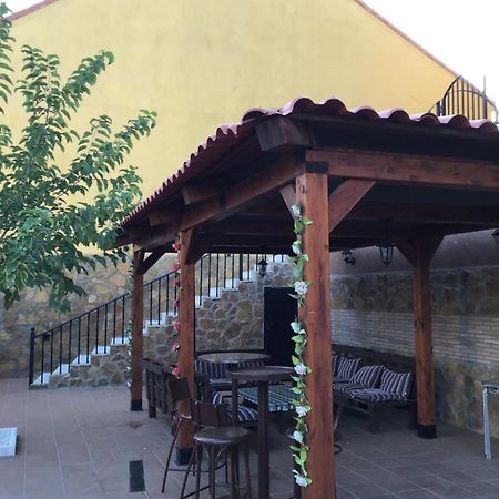 Apartamentos "Casa Rural De Aldea" Aldea del Fresno Екстериор снимка