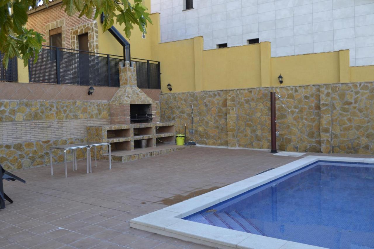 Apartamentos "Casa Rural De Aldea" Aldea del Fresno Екстериор снимка