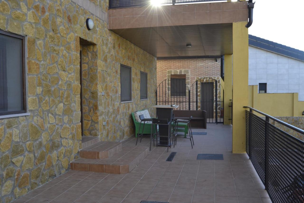 Apartamentos "Casa Rural De Aldea" Aldea del Fresno Екстериор снимка