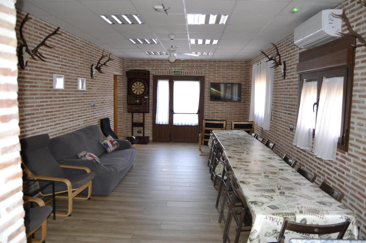 Apartamentos "Casa Rural De Aldea" Aldea del Fresno Екстериор снимка